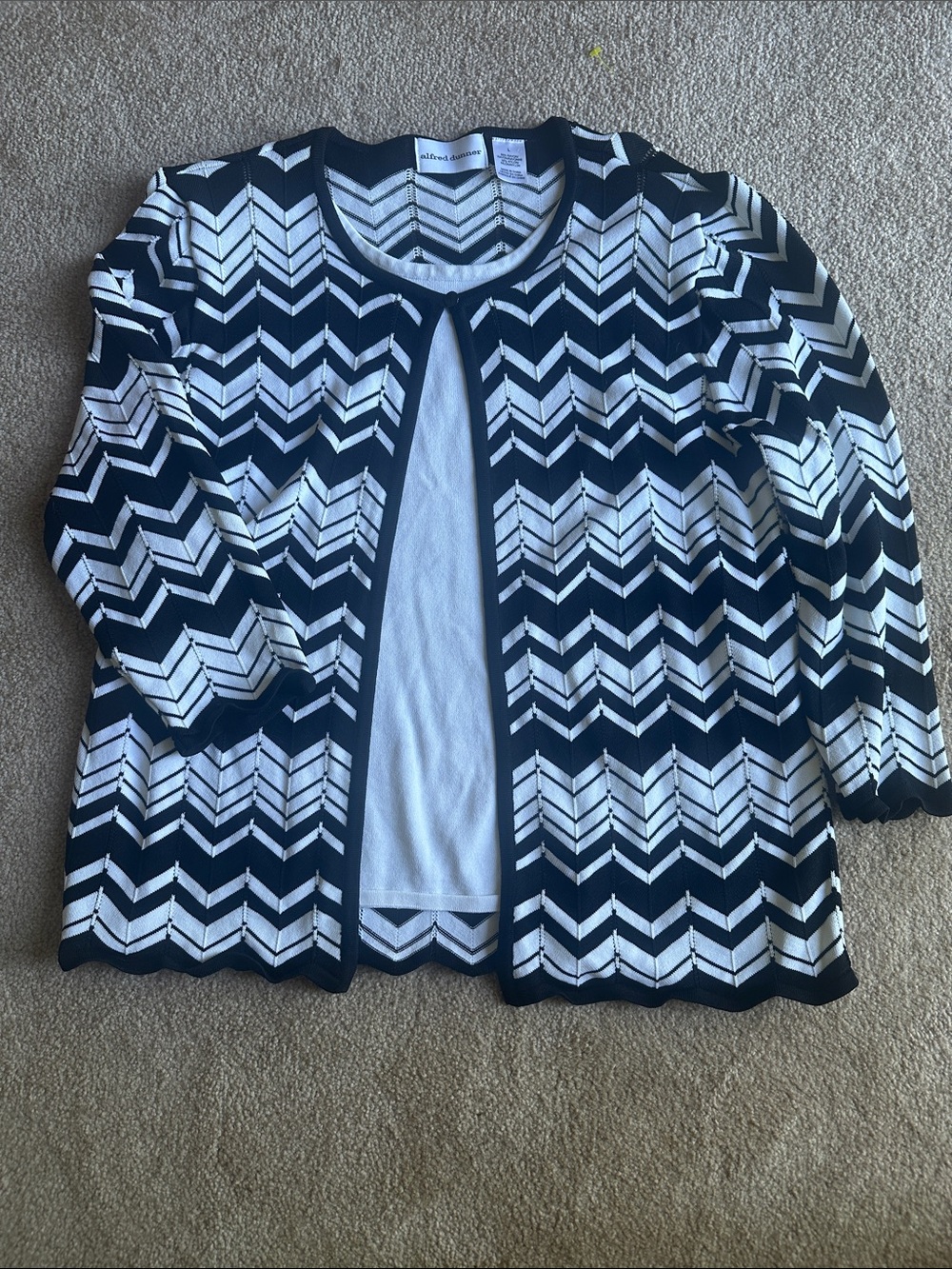 Alfred Dunner Black & White Chevron Knit Top